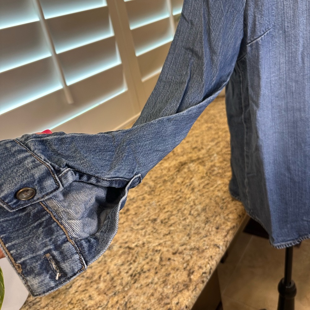 Kut from the Kloth “Grace” Denim Shirt, Size M - Picture 5 of 7